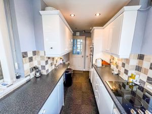 Kitchen- click for photo gallery